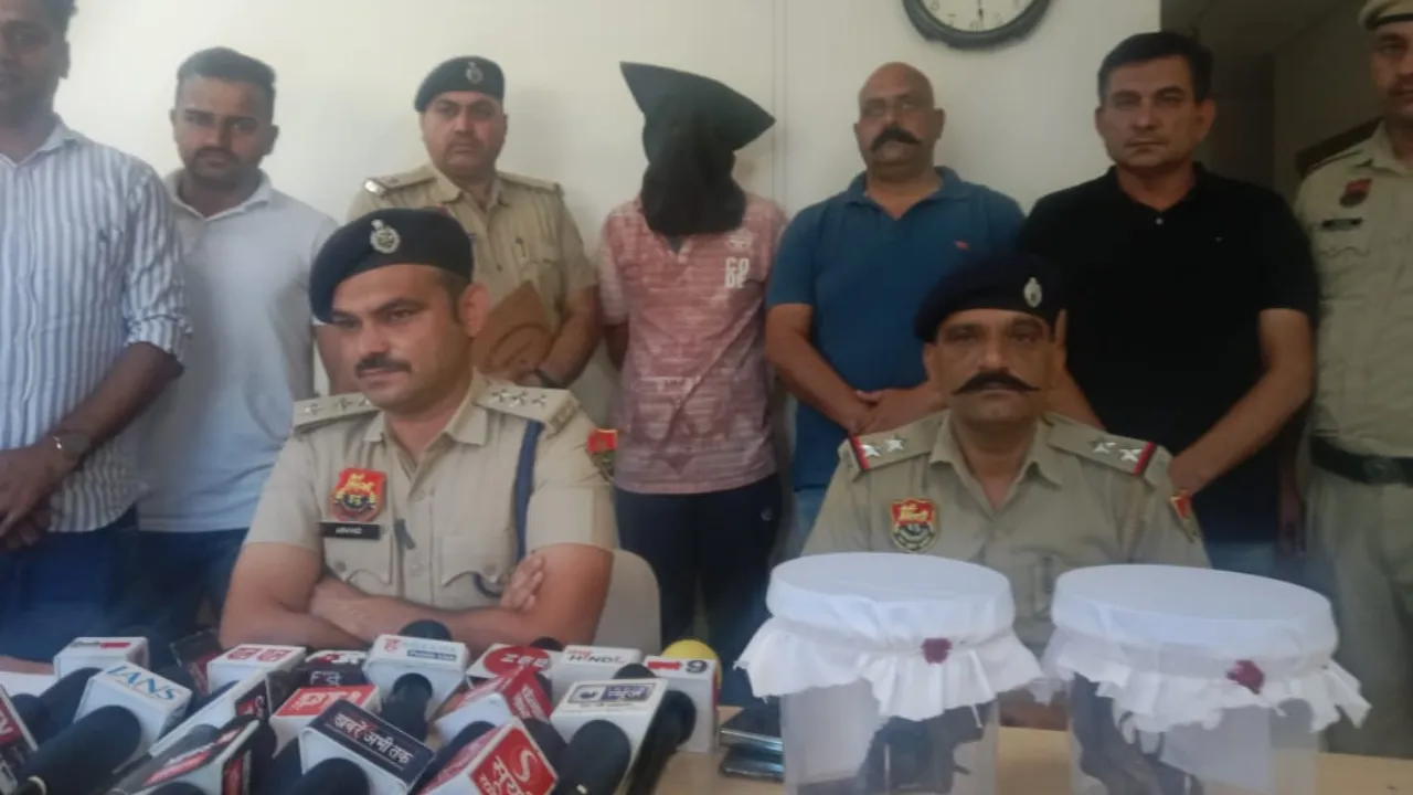 पंचकूला पुलिस ने अवैध हथियारों के तस्कर को दबोचा